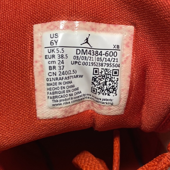 Air Jordan 1 Mid Denim Red GS Size 6Y Women’s 7.5 DM4384 600 w/out original box - Picture 3 of 3